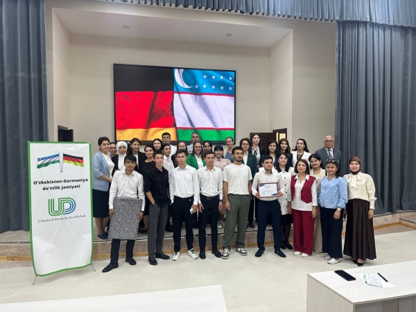 Tag der Deutschen Wiedervereinigung milliy bayrami kuni munosabati bilan “Eng yaxshi PowerPoint taqdimoti” tanlovi